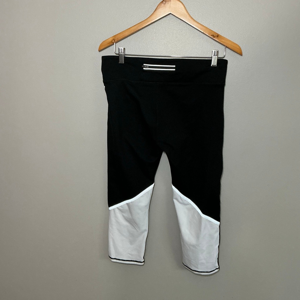 Women's‎ Fabletics Black & White Leggings L
